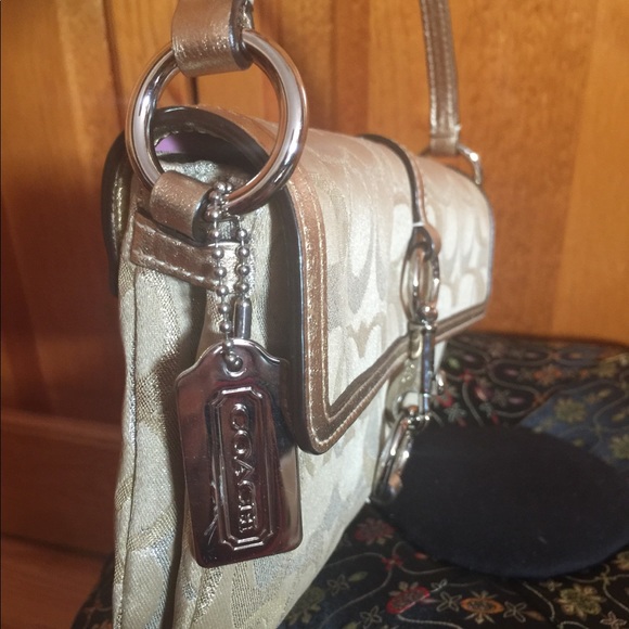 Coach Small Purse - Picture 2 of 4